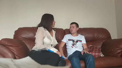 内気な生徒が飽きっぽい先生を犯す (Milf Alina Tumanova)